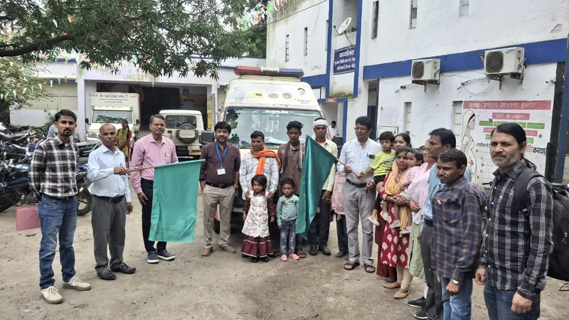 आरबीएसके कार्यक्रम के तहत 11 ह्नदय रोग के बच्चों को उपचार के लिए किया भोपाल रवाना