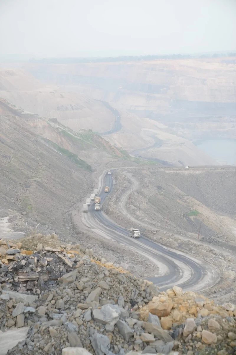 कोयला खदानों को देख विकास की एक और तस्वीर से रूबरू हुआ उत्तराखंड का मीडिया दल